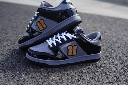 “THE BREAD RUNNERS” Shoes